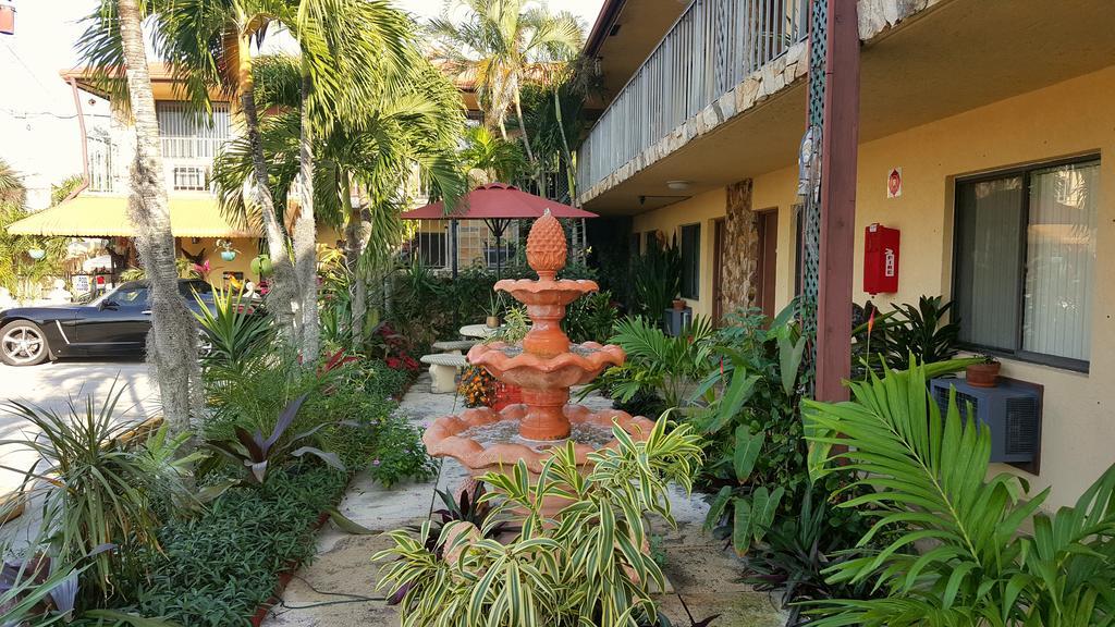 Lago Motor Inn レイク・ワース エクステリア 写真