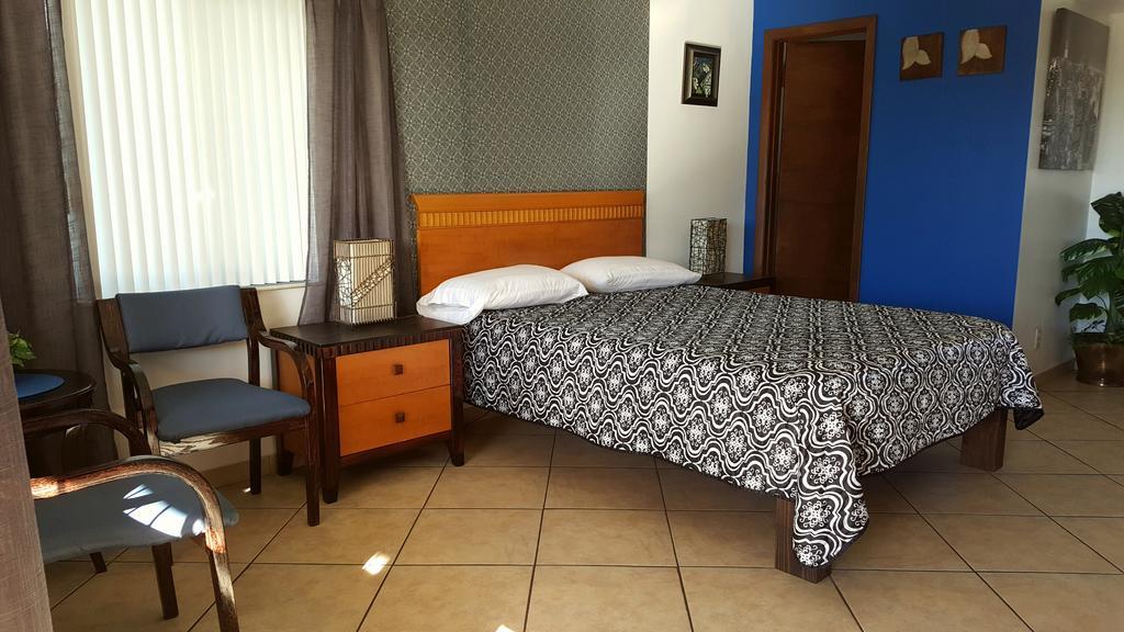 Lago Motor Inn レイク・ワース エクステリア 写真