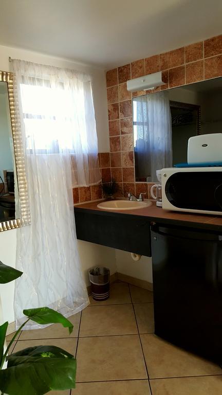 Lago Motor Inn レイク・ワース エクステリア 写真